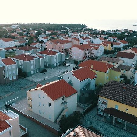 Summer Fun Apartments โนวาลยา ภายนอก รูปภาพ
